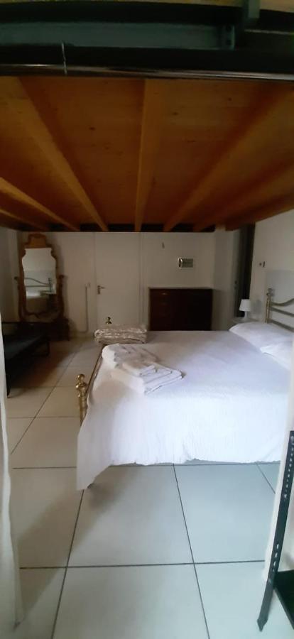 Un Loft Solo Per I Tuoi Occhi Apartment Bergamo Exterior foto